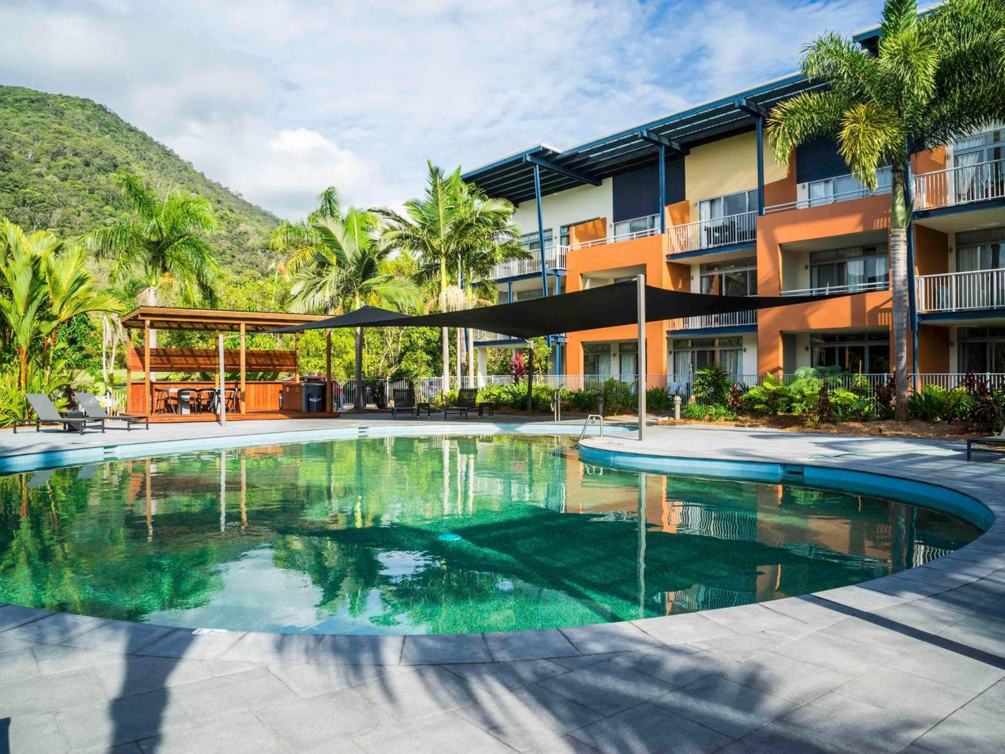 The Sebel Palm Cove Aparthotel Exterior photo